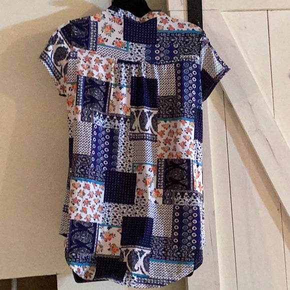 Color Top - Picture 2 of 3